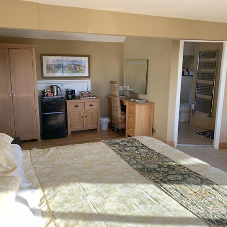 The Penthouse Bowness Luxury Loft Jacuzzi Bath & Complimentary Lakeview Spa Membership Bagian luar foto