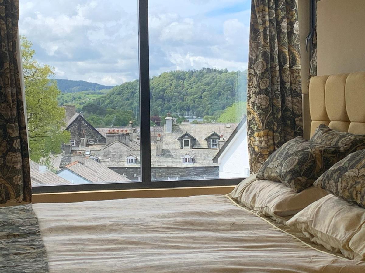 The Penthouse Bowness Luxury Loft Jacuzzi Bath & Complimentary Lakeview Spa Membership Bagian luar foto